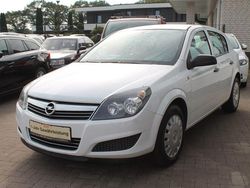 Weiß Gebraucht 2009 Opel Astra Basis Limousine | 3.500 € (Etwas zu teuer)