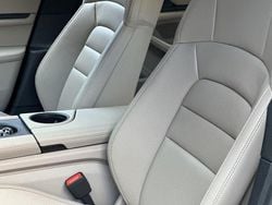 Braun Gebraucht 2023 Porsche Taycan Cross Turismo Limousine | 74.790 € (Etwas zu teuer)