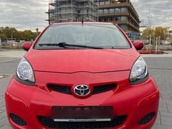 Rot Gebraucht 2009 Toyota Aygo Kleinwagen | 1.849 € (Guter Preis)