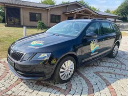 Schwarz Gebraucht 2018 Skoda Octavia Active Kombi | 7.735 € (Guter Preis)
