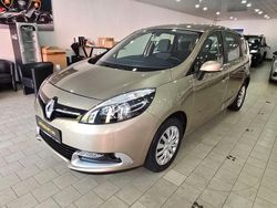 Beige Gebraucht 2014 Renault Scénic III Initiale Paris Van / Kleinbus | 6.900 € (Fairer Preis)
