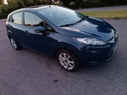Blau Gebraucht 2010 Ford Fiesta Ambiente Kleinwagen | 2.800 € (Guter Preis)