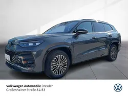 Delfingrau metallic Gebraucht 2025 VW Tayron R-line SUV | 62.680 € (Superpreis)