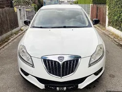 Weiß Gebraucht 2009 Lancia Delta Kombi | 2.700 € (Guter Preis)