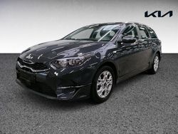 Grau Gebraucht 2025 Kia Ceed Vision Kleinwagen | 23.360 € (Guter Preis)