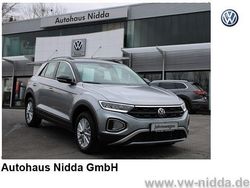 Pyritsilber metallic Gebraucht 2024 VW T-Roc Life SUV | 24.999 € (Superpreis)