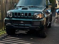 Grün Gebraucht 2009 Suzuki Jimny SUV | 13.900 €