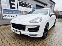Pure white weiss Gebraucht 2016 Porsche Cayenne GTS Chrono SUV | 47.490 € (Teuer)