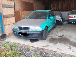 Grün Gebraucht 2000 BMW 320 Limousine | 1.300 € (Superpreis)