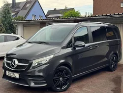 Grau Gebraucht 2019 Mercedes V300 AMG line Van / Kleinbus | 48.900 € (Teuer)