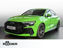 Grün Neu 2025 Audi RS3 Sport Kleinwagen | 79.390 €