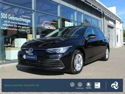 Schwarz Gebraucht 2021 VW Golf VIII Life Kleinwagen | 27.679 € (Etwas zu teuer)