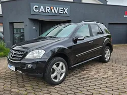 Obsidianschwarz metalliclack Gebraucht 2007 Mercedes ML320 SUV | 8.999 € (Fairer Preis)