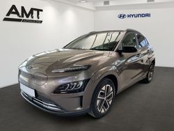 Silky bronze /phantom black / Gebraucht 2023 Hyundai Kona Trend SUV | 26.350 € (Etwas zu teuer)