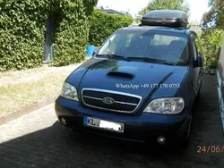 Blau Gebraucht 2006 Kia Carnival Van / Kleinbus | 2.990 € (Teuer)