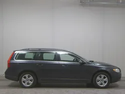 Grau Gebraucht 2010 Volvo V70 Momentum Kombi | 5.450 € (Superpreis)