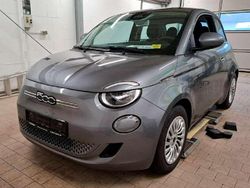 Grau Gebraucht 2023 Fiat 500e Kleinwagen | 21.898 € (Fairer Preis)