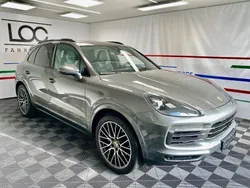 Quarzitgrau met. Gebraucht 2019 Porsche Cayenne SUV | 46.700 € (Guter Preis)