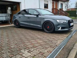 Grau Gebraucht 2016 Audi A3 Limousine | 21.500 €