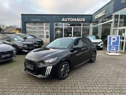 Silber Neu 2024 Peugeot 208 Allure Kleinwagen | 19.990 € (Superpreis)