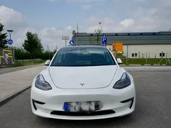 Weiß Gebraucht 2021 Tesla Model 3 Limousine | 29.000 € (Fairer Preis)