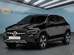 Schwarz Gebraucht 2022 Mercedes GLA250 SUV | 35.449 € (Fairer Preis)