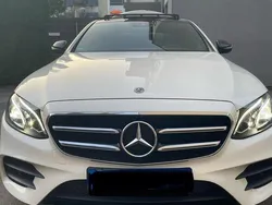Weiß Gebraucht 2018 Mercedes E220 AMG line Limousine | 36.900 € (Etwas zu teuer)