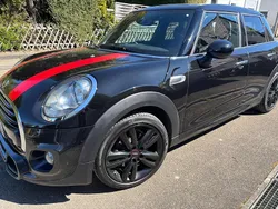 Schwarz Gebraucht 2017 Mini Cooper Kleinwagen | 12.499 € (Fairer Preis)