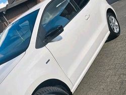 Weiß Gebraucht 2012 VW Polo Kleinwagen | 6.500 € (Etwas zu teuer)