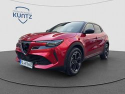 Rosso brera m. schwarzem dach Gebraucht 2024 Alfa Romeo Junior Edizione Speciale SUV | 31.199 € (Guter Preis)