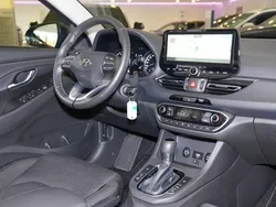 Dark knight Gebraucht 2023 Hyundai i30 Trend Kombi | 15.480 € (Guter Preis)