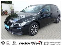 Schwarz Gebraucht 2024 VW Golf VIII Move Limousine | 21.690 € (Guter Preis)