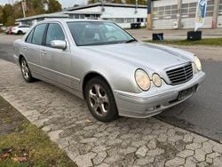 Gebraucht 2002 Mercedes E430 Avantgarde Limousine | 2.250 €