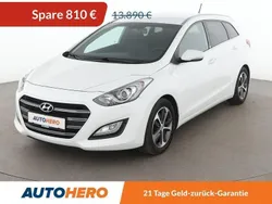 Weiß Gebraucht 2016 Hyundai i30 Passion Kombi | 12.810 € (Fairer Preis)