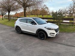 Weiß Gebraucht 2016 Hyundai Tucson SUV | 13.650 € (Fairer Preis)
