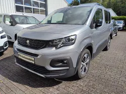 Grau Gebraucht 2021 Peugeot Rifter GT-line Van / Kleinbus | 25.999 € (Fairer Preis)
