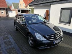 Grau Gebraucht 2010 Mercedes R300 Edition Van / Kleinbus | 8.999 € (Guter Preis)