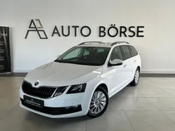 Weiß Gebraucht 2020 Skoda Octavia G-TEC Kombi | 10.990 € (Fairer Preis)