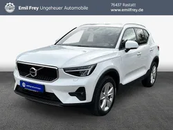 Weiß Gebraucht 2024 Volvo XC40 Core SUV | 32.890 € (Superpreis)