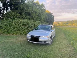 Silber Gebraucht 2002 Opel Vectra Kombi | 1.850 € (Fairer Preis)