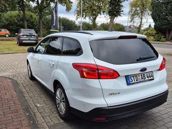 Weiß Gebraucht 2017 Ford Focus Business Edition Kombi | 9.980 €
