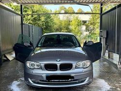 Grau Gebraucht 2010 BMW 118 Kleinwagen | 4.800 € (Etwas zu teuer)