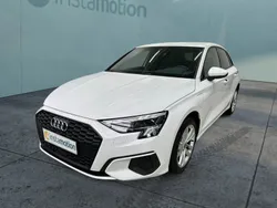 Weiß Gebraucht 2022 Audi A3 Sportback e-tron Limousine | 24.480 € (Fairer Preis)