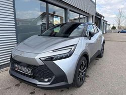 Shimmering silver metallic Neu 2025 Toyota C-HR SUV | 36.990 € (Teuer)