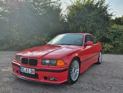 Rot Gebraucht 1993 BMW 318 Coupé | 4.600 €