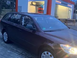 Rot Gebraucht 2010 Skoda Octavia Kombi | 5.800 € (Superpreis)