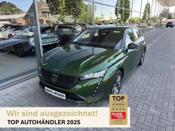 Oliven grün metallic Gebraucht 2023 Peugeot 308 Active | 24.994 € (Guter Preis)