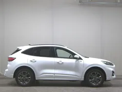 Frostweiß Gebraucht 2022 Ford Kuga ST-Line SUV | 21.480 € (Superpreis)