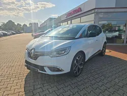 Weiß Gebraucht 2022 Renault Scénic IV Techno Van / Kleinbus | 18.450 € (Fairer Preis)