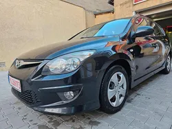 Schwarz Gebraucht 2010 Hyundai i30 Kombi | 2.999 € (Guter Preis)